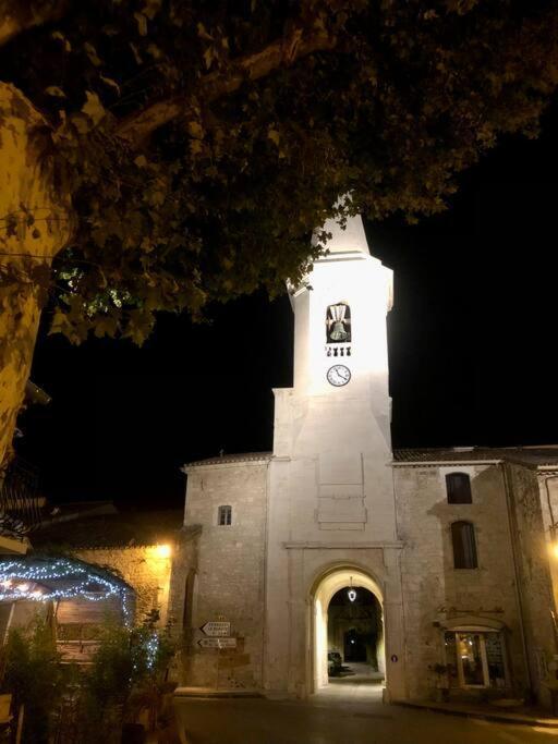 Logement Neuf, Tout Confort, Au Coeur Du Village Saint Didier  Kültér fotó