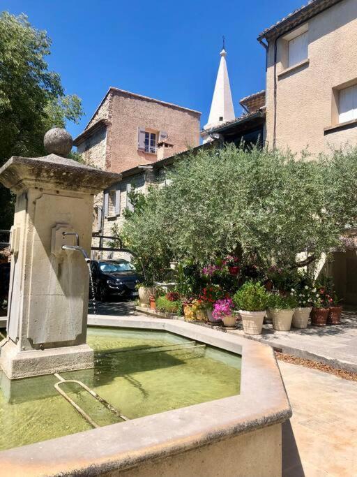 Logement Neuf, Tout Confort, Au Coeur Du Village Saint Didier  Kültér fotó