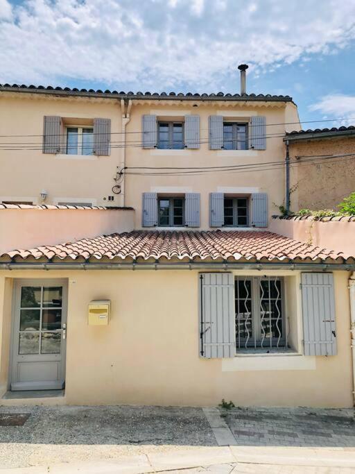 Logement Neuf, Tout Confort, Au Coeur Du Village Saint Didier  Kültér fotó