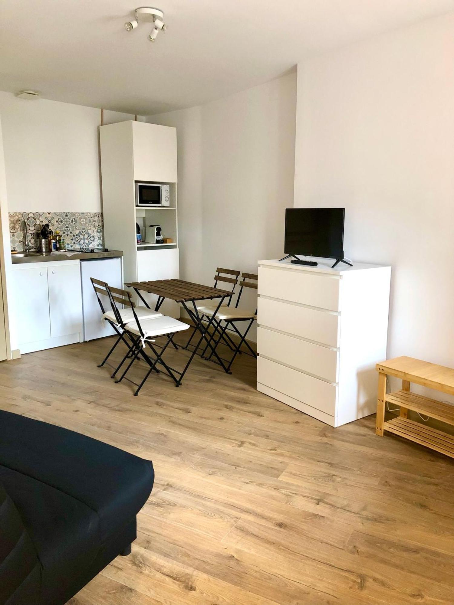 Logement Neuf, Tout Confort, Au Coeur Du Village Saint Didier  Kültér fotó